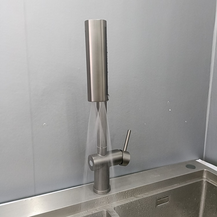 Vòi bếp loa thác hiện đại 4 chế độ xả nước mới nhất hiện nay