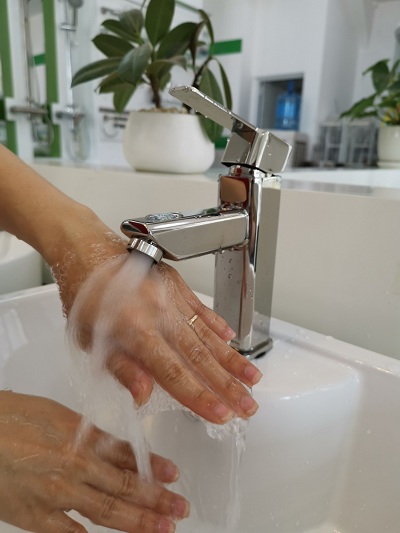 Vòi lavabo nóng lạnh  inox 304 FX-538V