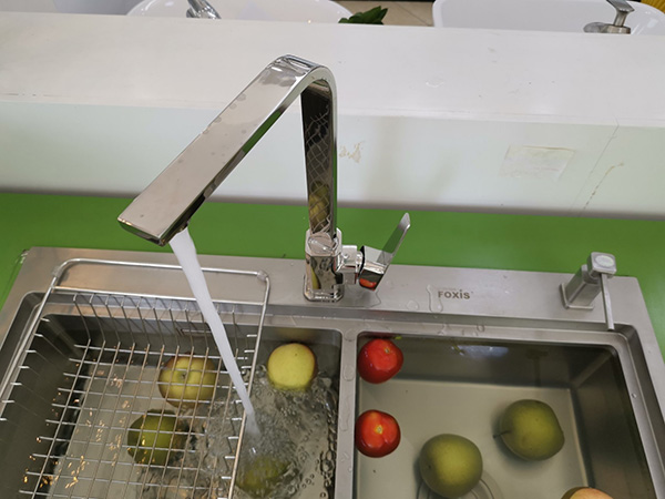 Vòi chậu rửa chén nóng lạnh FX-621C