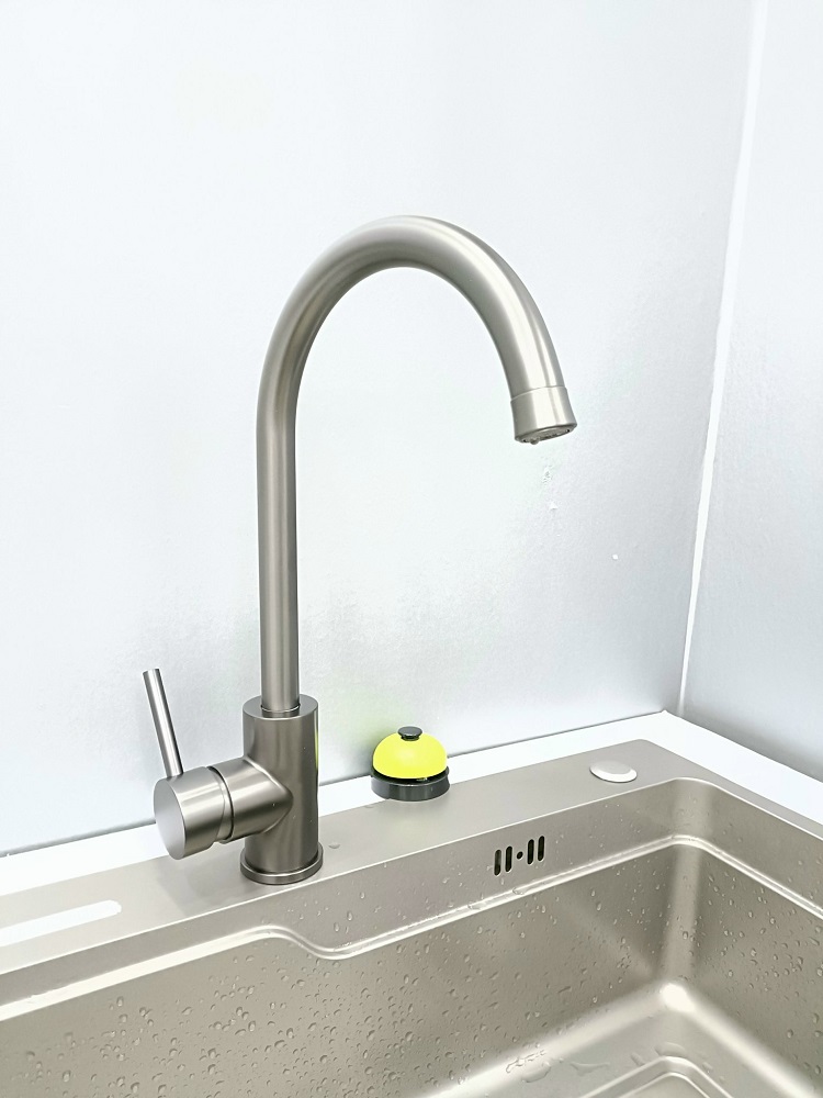 Vòi chậu rửa bát nóng lạnh GRÜNDER GR-635-1K