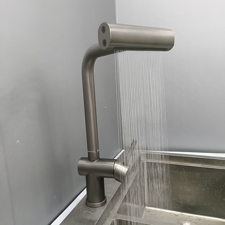 Vòi bếp loa thác hiện đại 4 chế độ xả nước mới nhất hiện nay