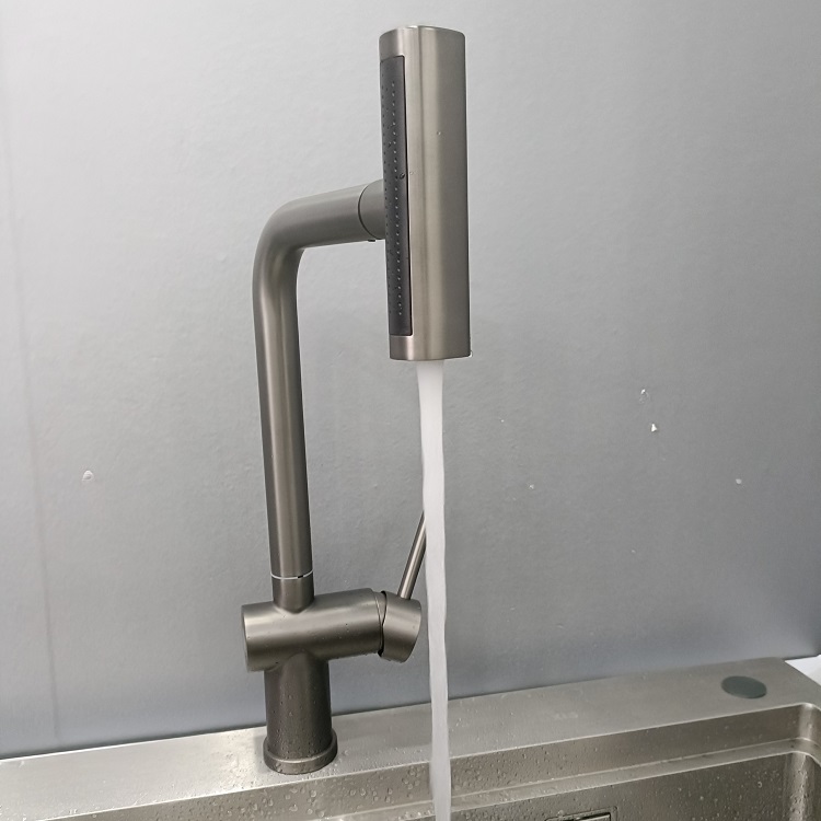 Vòi bếp loa thác hiện đại 4 chế độ xả nước mới nhất hiện nay