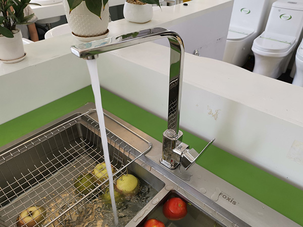 Vòi chậu rửa chén nóng lạnh FX-621C