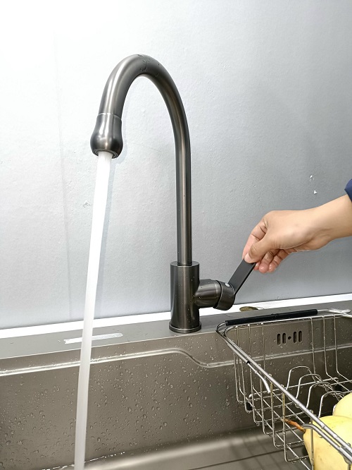 Vòi chậu rửa bát inox ghi xám GRÜNDER GR-634K