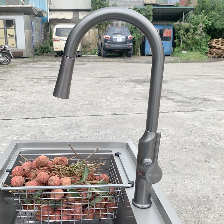 Vòi rửa bát dây rút mạ PVD cao cấp GR-VC580K