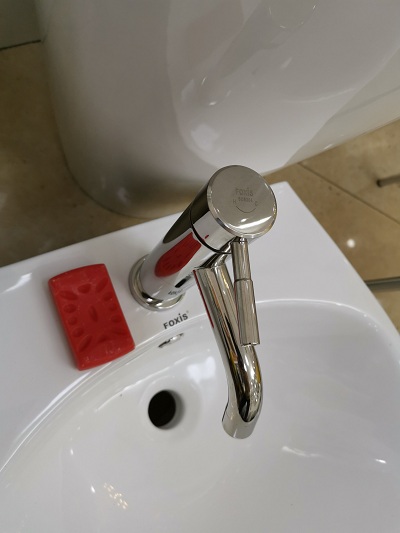 Vòi lavabo nóng lạnh inox 304 Bóng gương FX-523V