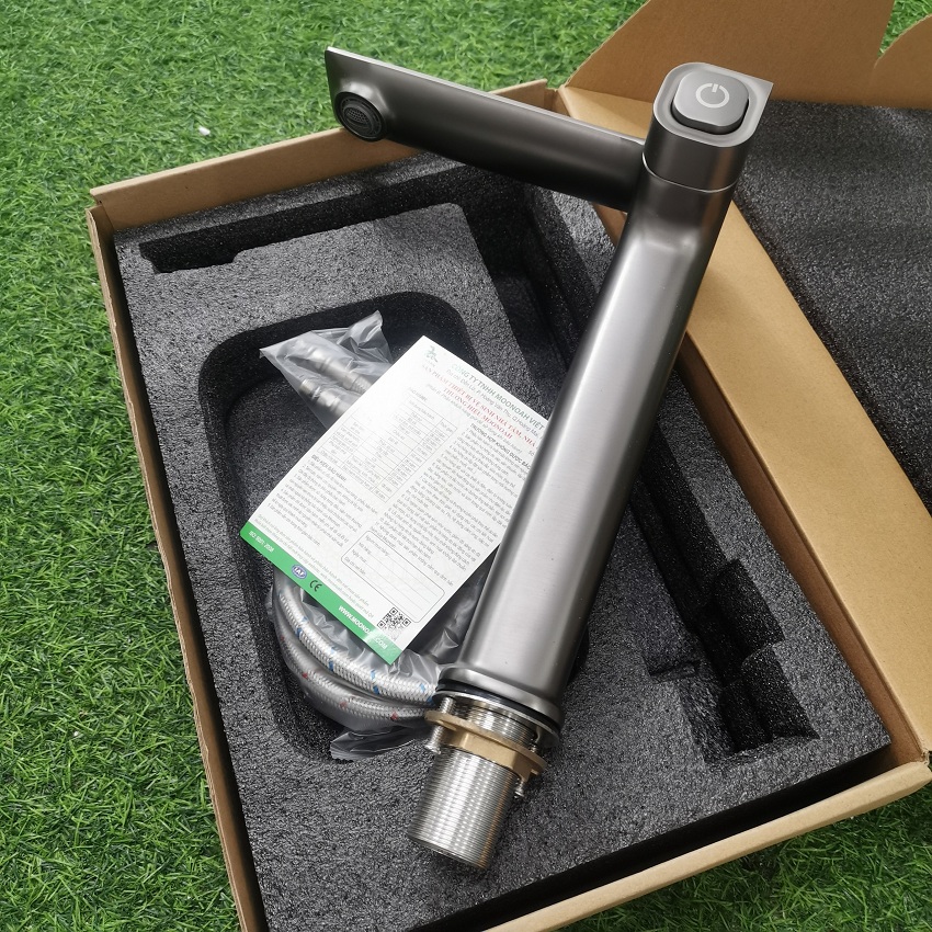 Vòi lavabo ổn định nhiệt độ mạ chân không màu ghi xám cao cấp GRÜNDER GR-VC5011KH