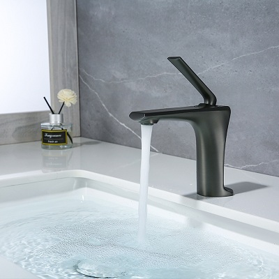 Vòi lavabo đồng thau mạ chân không PVD siêu chống ăn mòn GRÜNDER GR-015K