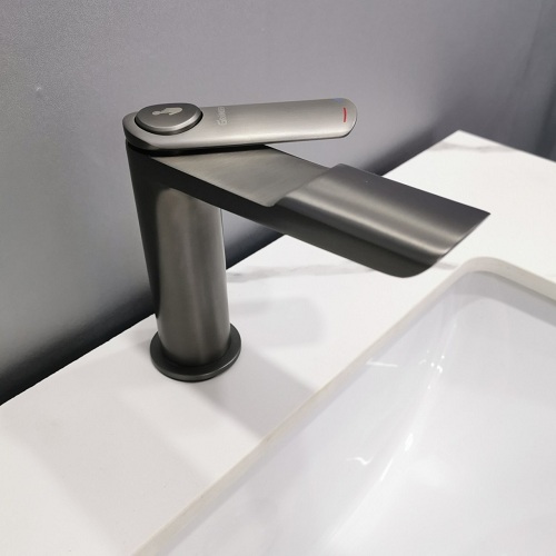 Vòi chậu rửa lavabo nóng lạnh mạ chân không màu ghi xám cao cấp GRÜNDER GR-VC5012K