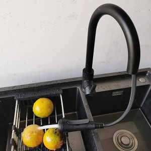 Vòi bếp 4 chức năng xả nước mới nhất hiện nay