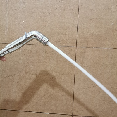 Xịt vệ sinh bồn cầu điều chỉnh áp lực nước thông minh