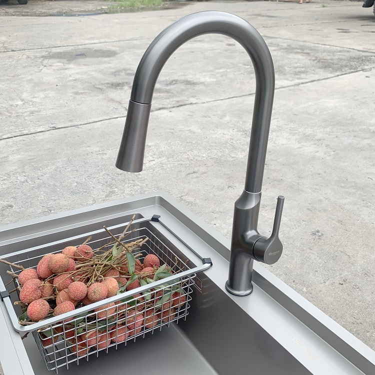 Vòi rửa bát dây rút mạ PVD cao cấp GR-VC580K