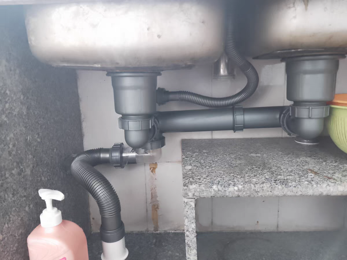 Bộ xiphong chậu rửa bát 2 hố 2 bầu rác đường kính 11cm thiết kế sát tường tận dụng diện tích