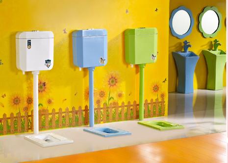 Xí xổm trẻ em màu trắng