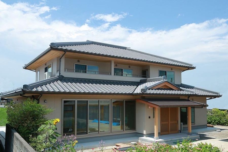Nên xây nhà mái Nhật hay mái Thái để tiết kiệm chi phí, phù hợp với khí hậu?