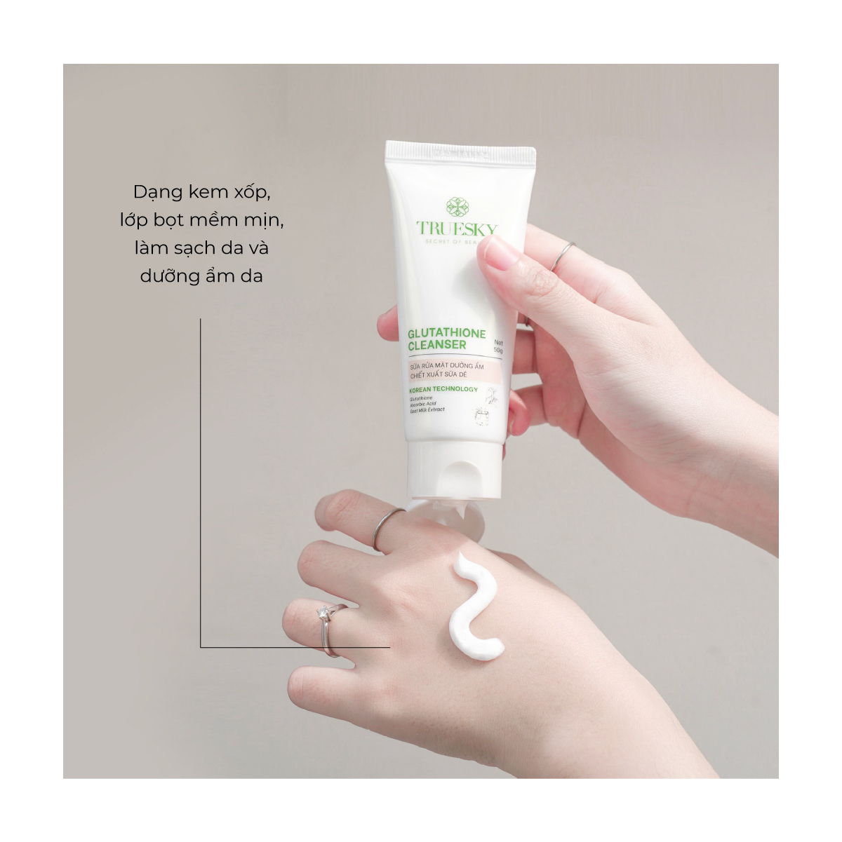 Sữa rửa mặt dưỡng ẩm Truesky Glutathione Cleanser chiết xuất sữa dê 50g