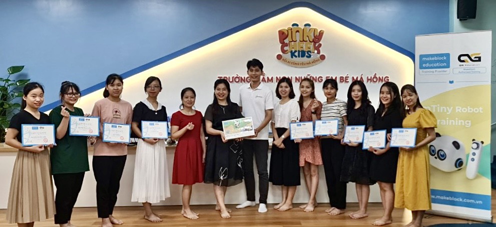 Buổi Training chuyển giao giáo trình giữa MakeblockVN- QG Education và trường mầm non Pinkycheek Kids