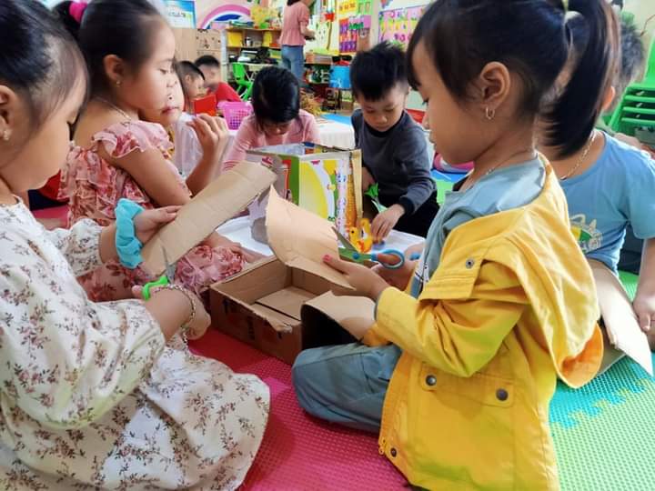 Giáo án STEAM 5 6 tuổi chủ đề động vật: Khám phá thế giới xung quanh