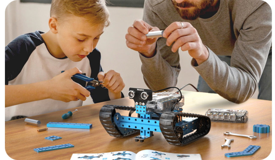 Bộ công cụ robot 3 trong 1 để trẻ xây dựng, viết mã và chơi