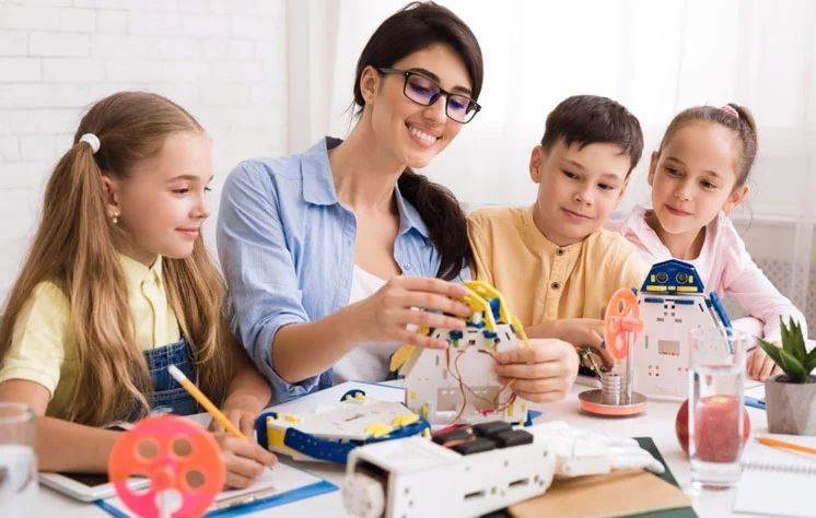 Làm thế nào để trở thành giáo viên STEM giỏi?