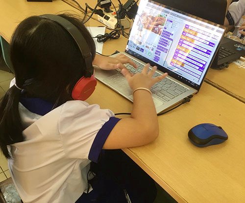 cách làm trò chơi trên scratch 3.0