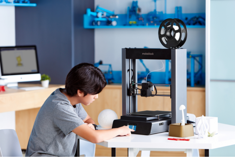 Máy in 3D Makeblock nền tảng của nghề nghiệp Stem