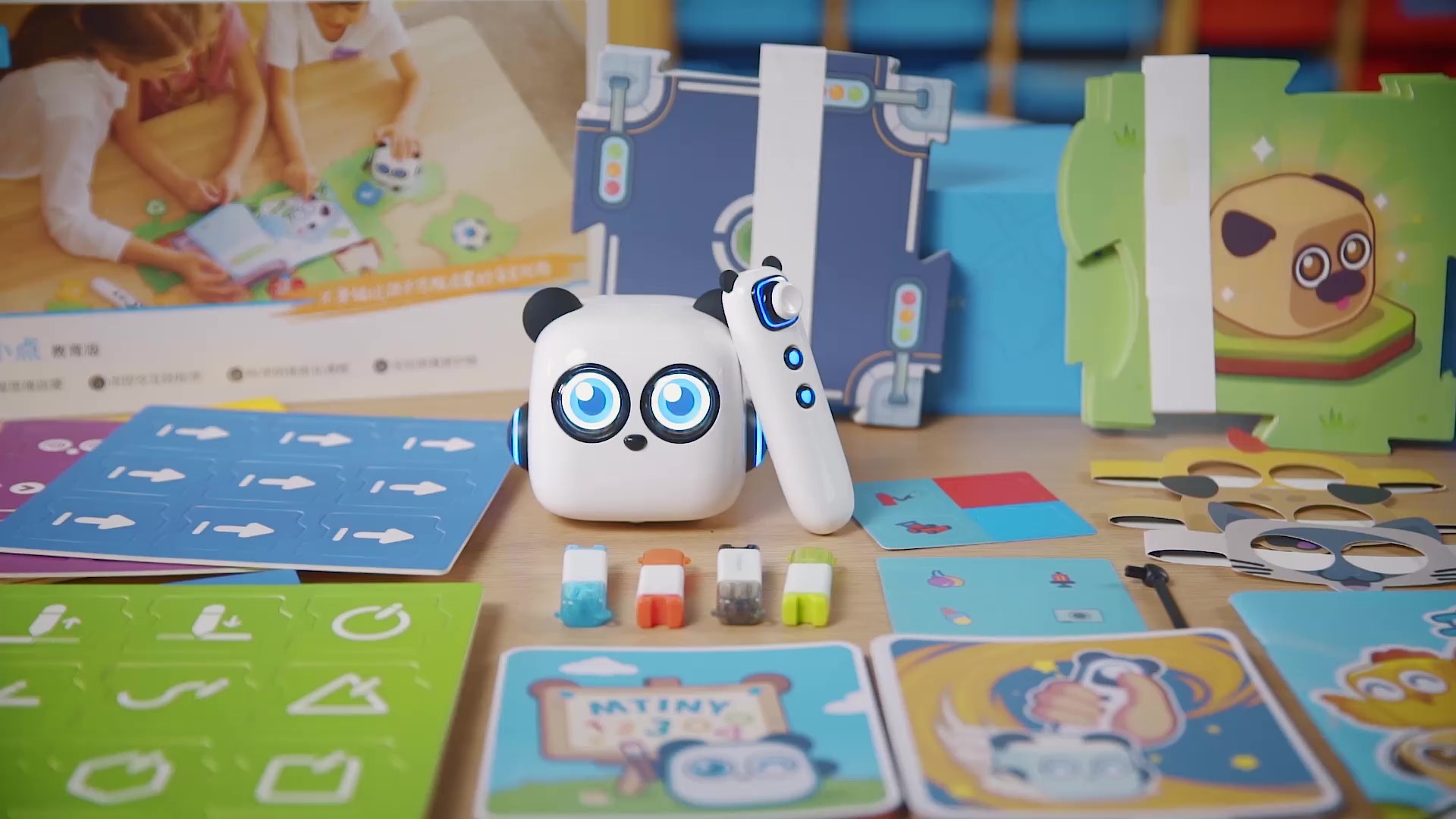 đồ chơi cho bé trai 3 tuổi