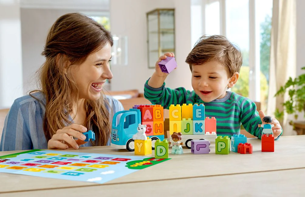 Top những đồ chơi trẻ em 3 tuổi giúp trẻ phát triển tư duy