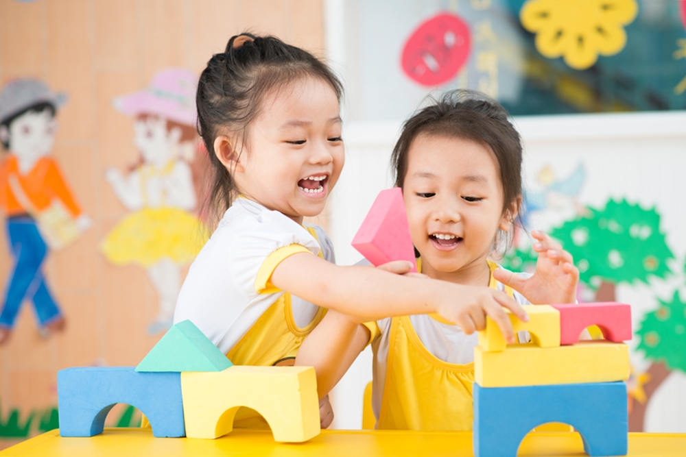 Đồ chơi học tập cho bé – Khơi dậy trí tuệ từ những điều nhỏ nhất