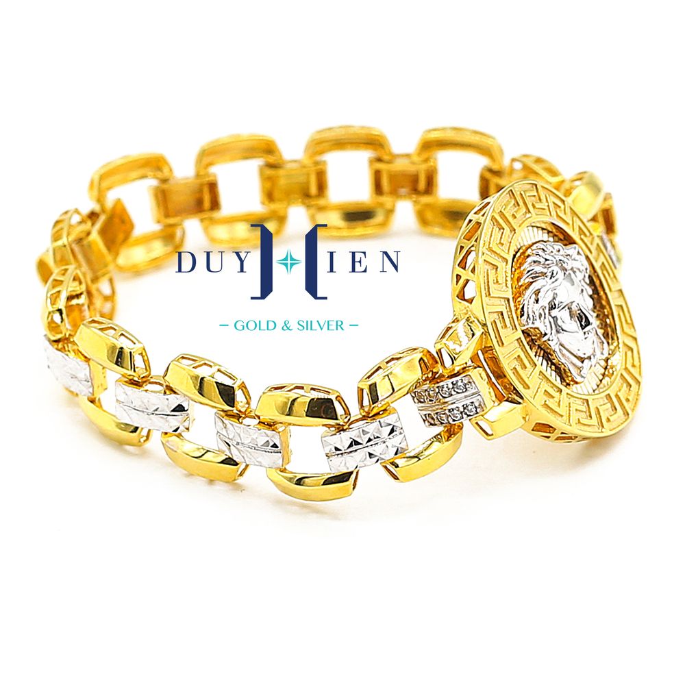 Lắc tay vàng 18k nữ Versace là món phụ kiện toát lên vẻ đẹp tinh tế và sang trọng. Thích hợp cho những cô nàng đam mê phong cách cổ điển và đầy quyến rũ. Bộ sưu tập lắc tay vàng 18k nữ Versace sẽ khiến bạn không thể chối từ. Hãy mãn nhãn hình ảnh và lựa chọn sản phẩm mình yêu thích nhất.