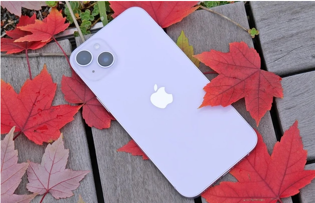 Apple tiếp tục duy trì dòng iPhone ế ẩm