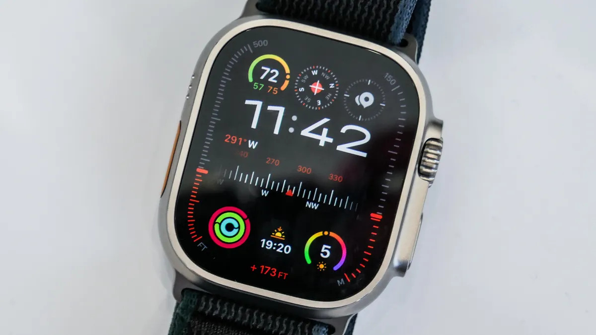 Trên tay Apple Watch Ultra 2: Tất cả là về màn hình