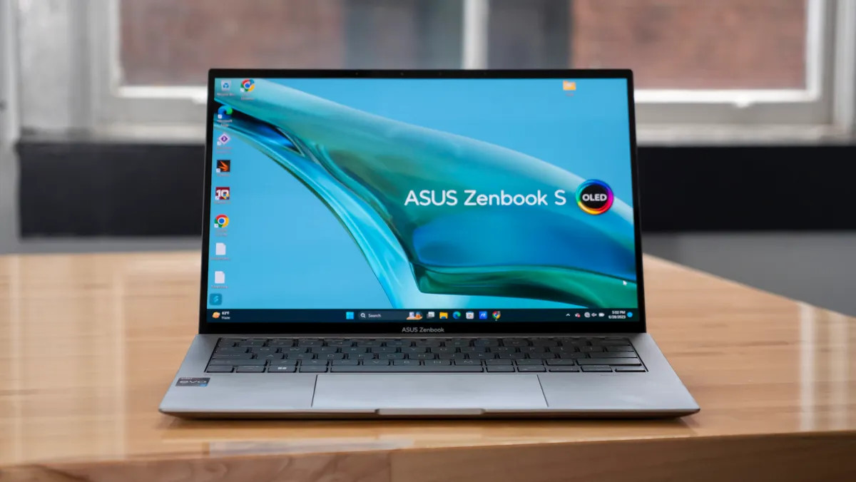 Đánh giá Asus Zenbook S 13 OLED (UX5304): Niềm vui của người đi làm