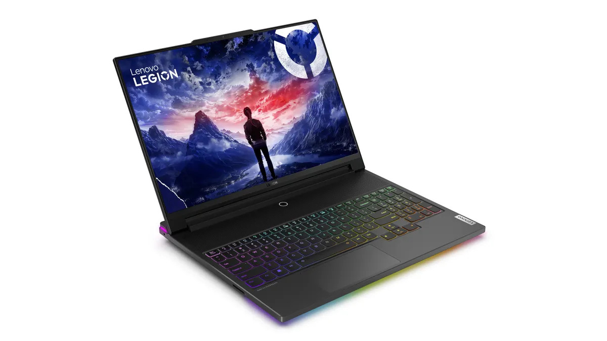 Lenovo tung ra một loạt máy tính xách tay chơi game quân đoàn mới