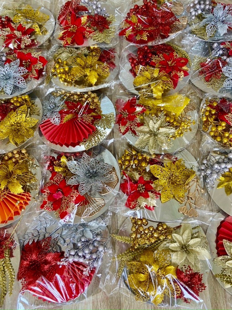 set-lam-oan-giao-mau-ngau-nhien