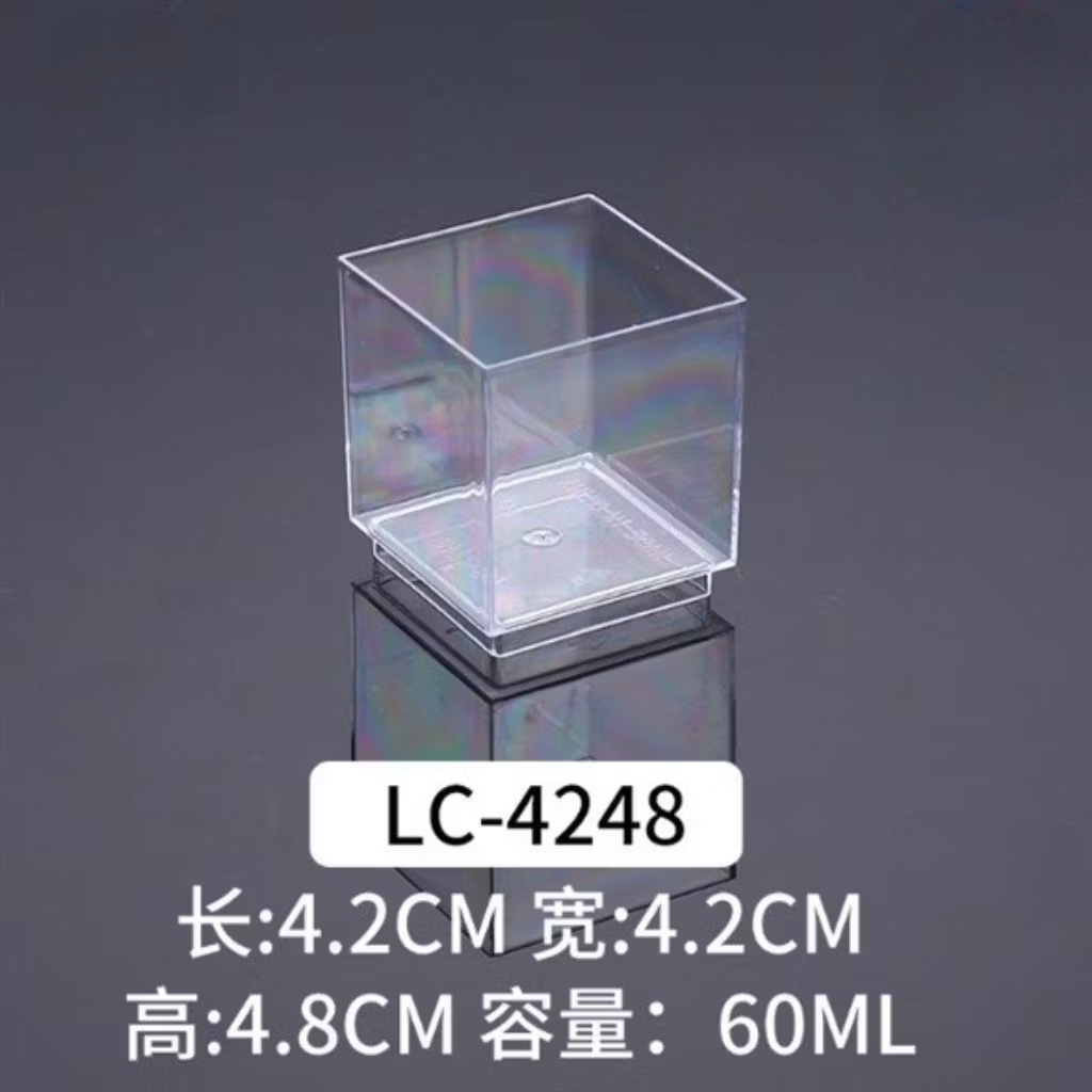 coc-vuong-nhua-4-2-4-8-cm-nho-de-canh-set-10-cai