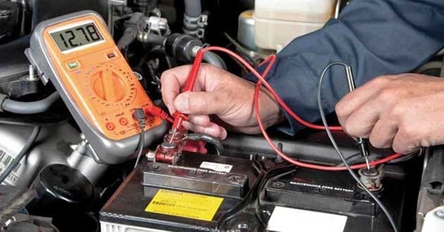 bình ắc quy khô có sạc được không