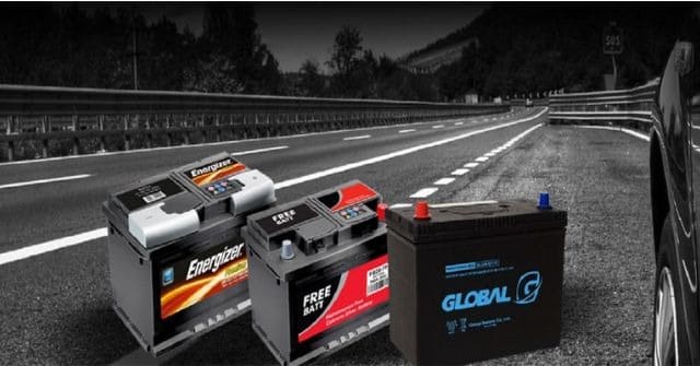 bình ắc quy ô tô