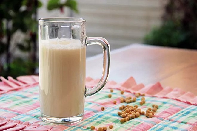 Uống sữa đậu nành để nâng cao sức khỏe