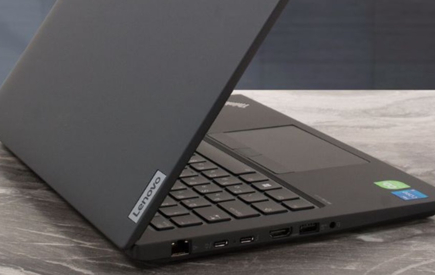 Lenovo ThinkPad P14s Gen 4 - cổng ngoại vi