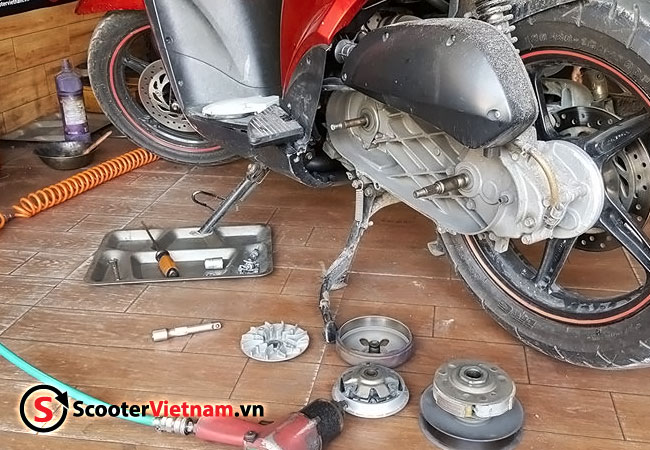 Tự Vệ Sinh Nồi, Làm Giảm Tiếng Kêu Của Nồi Xe Tay Ga Tại Nhà  Scootervietnam.Vn