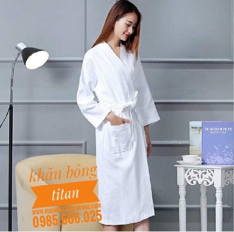 Áo choàng lụa spa