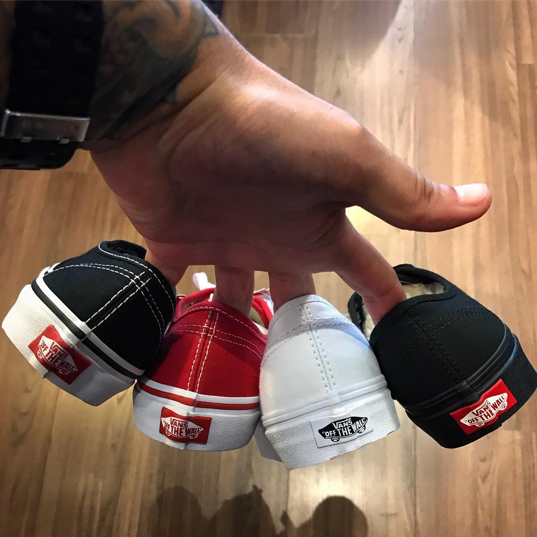 Vans classic authentic deals