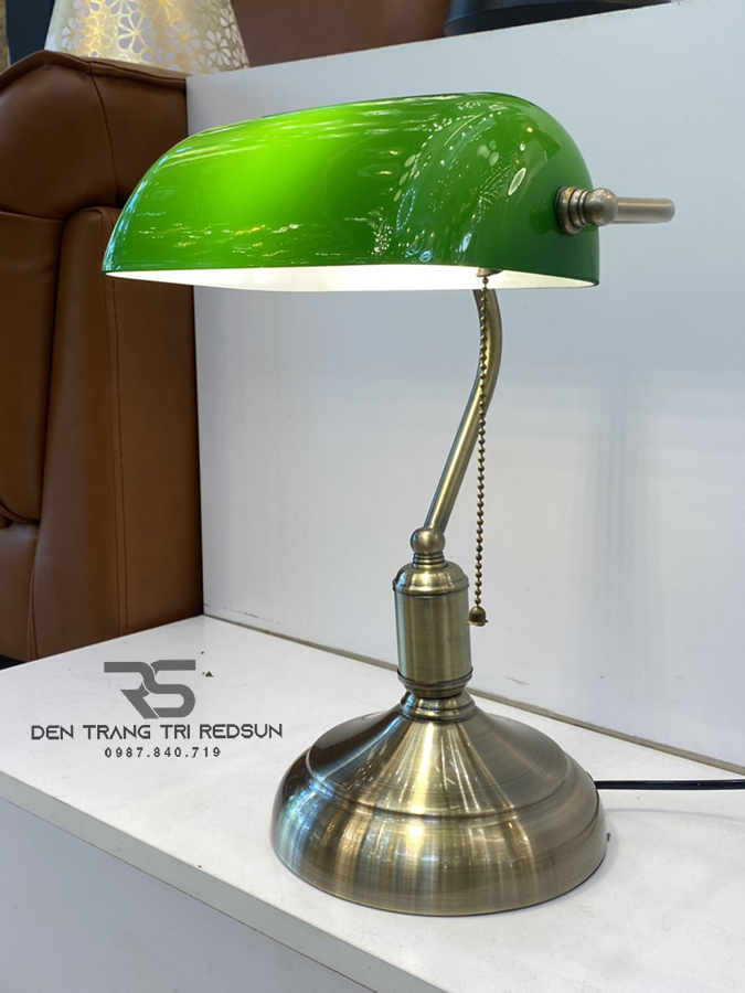 den-ban-hien-dai-db2058