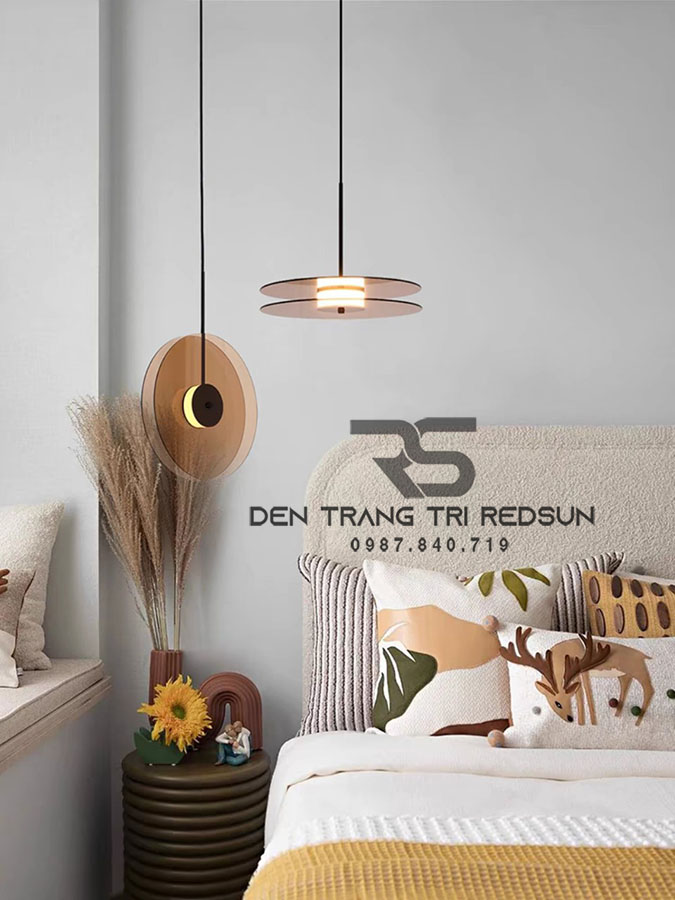 den-tha-ban-an-hien-dai-bac-au-choa-thuy-tinh-cdt-bt-049