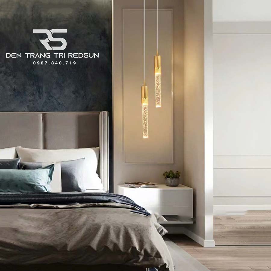 den-tha-pha-le-hien-dai-lap-thong-tang-cau-thang-phong-khach-ban-an-htk075