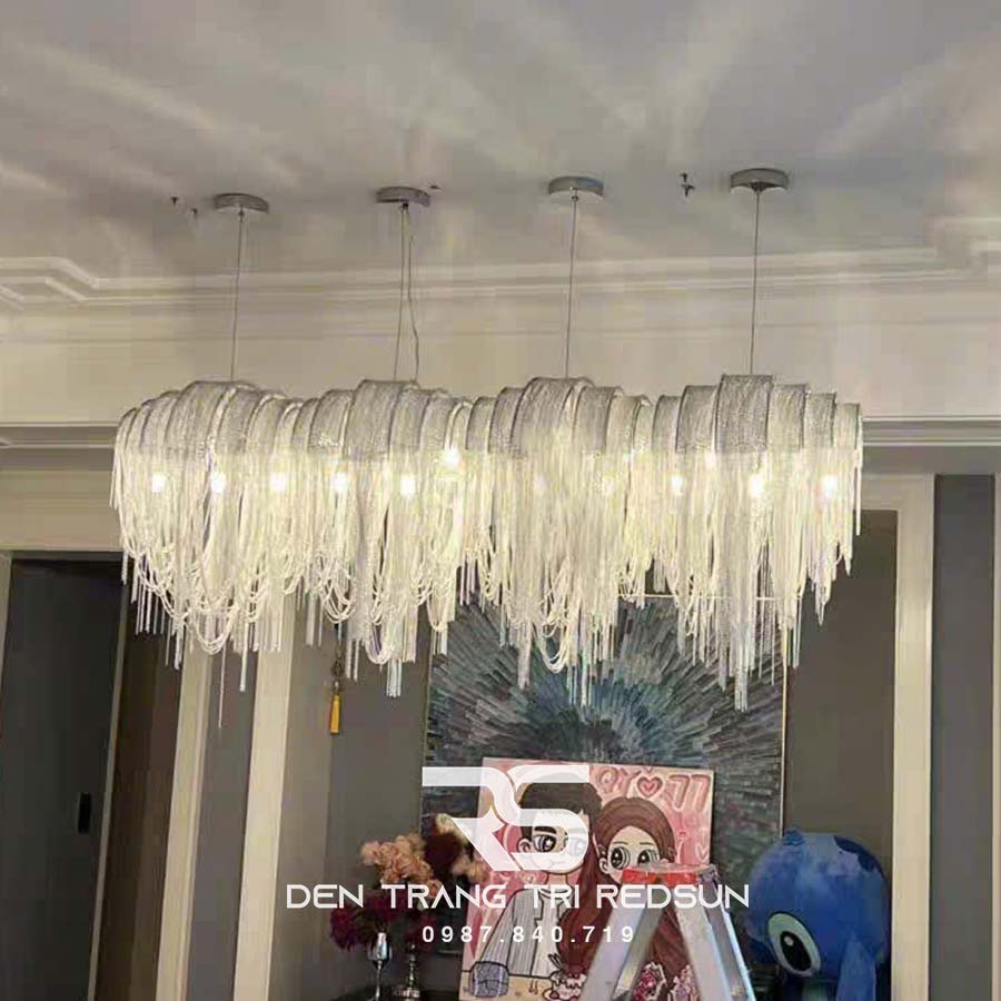 den-chum-trang-tri-sanh-cho-phong-khach-phong-an-hinh-tua-rua-phong-cach-italia-dcp-015