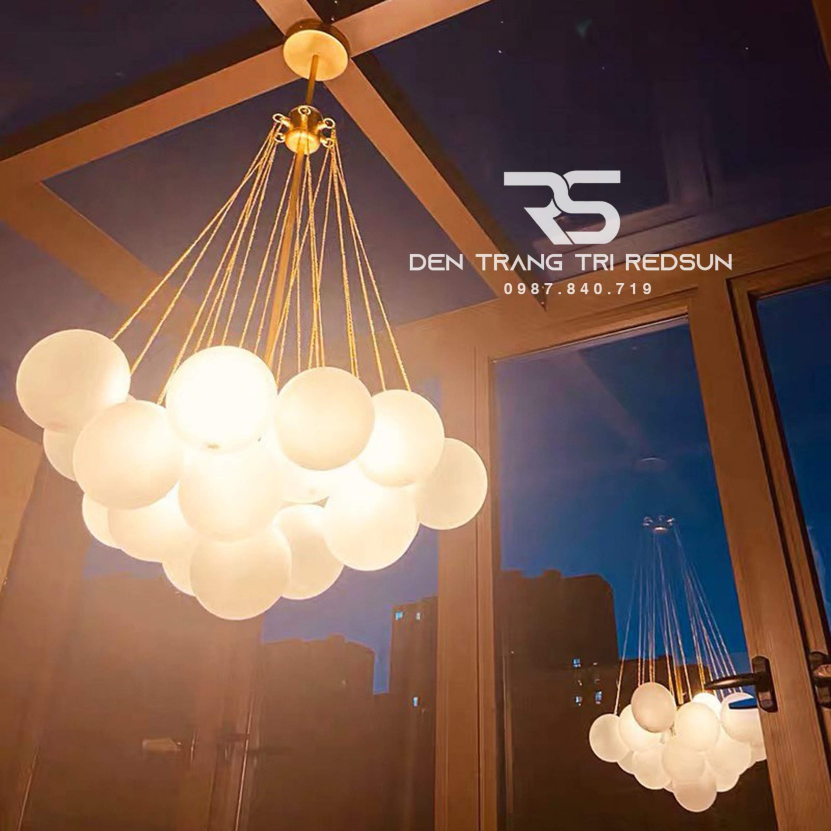 den-chum-phong-khach-hien-dai-bac-au-bong-bong-chat-lieu-thuy-tinh-dc-t112