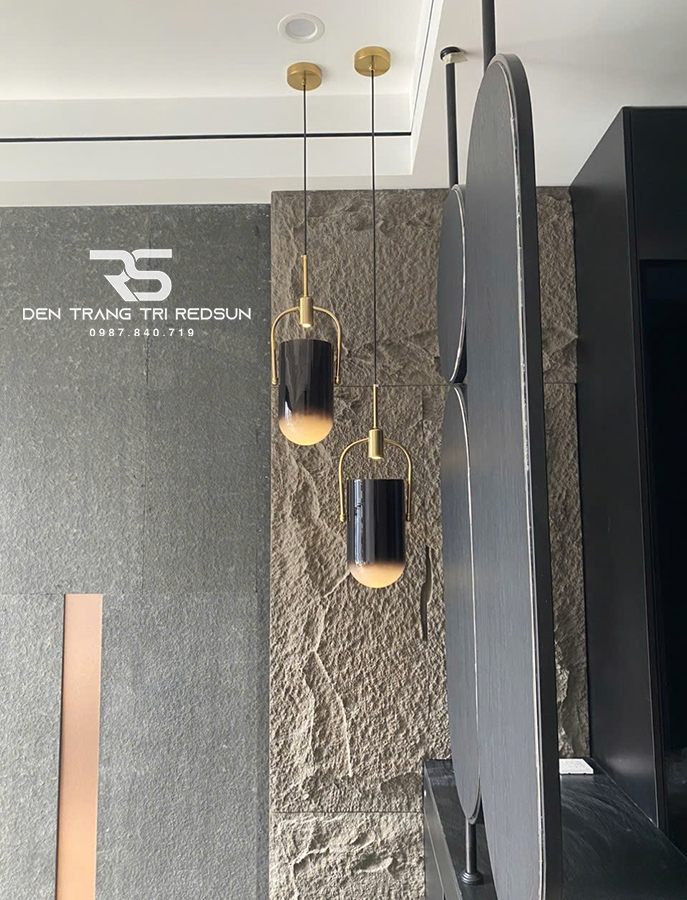 den-tha-tran-hien-dai-phong-cach-bac-au-hinh-vien-dan-cdt-l010