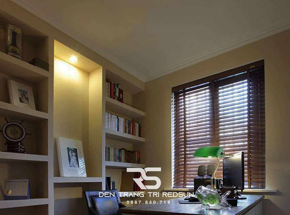 den-ban-hien-dai-db2058